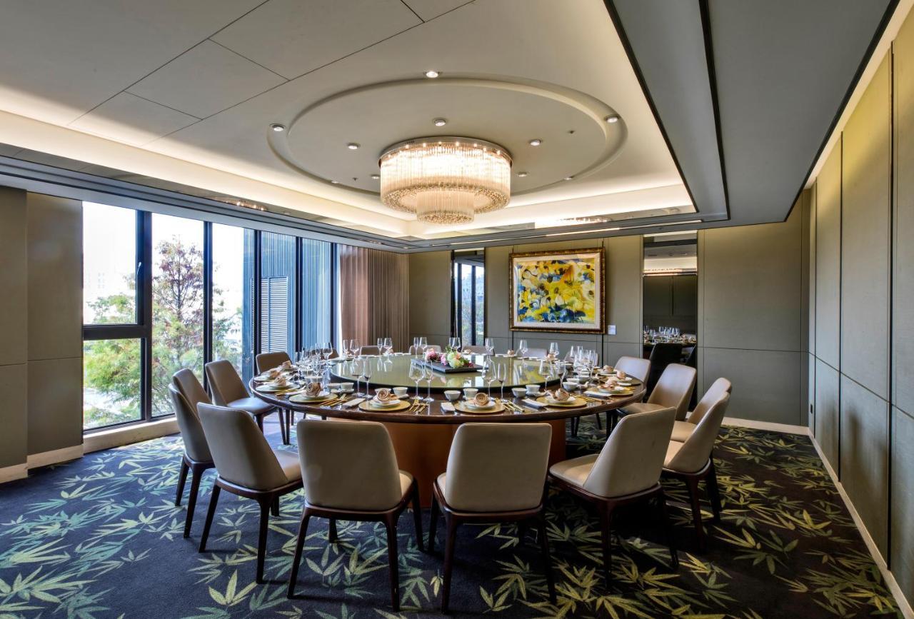 Hsin Hotel Chiayi Exterior foto The Club at The Landmark, Central, Hong Kong